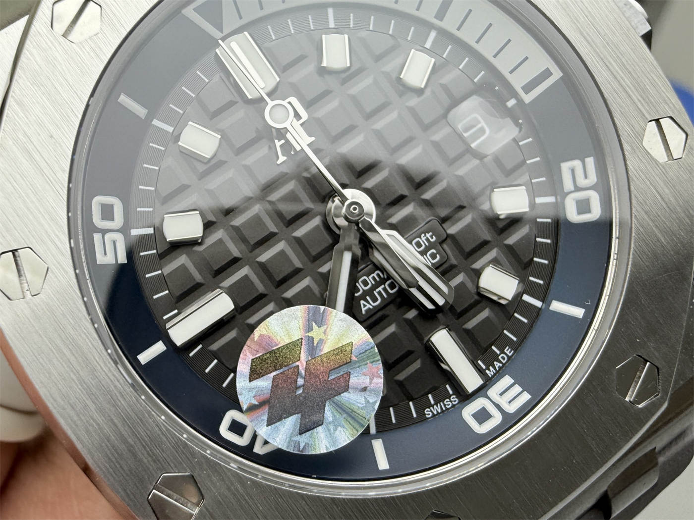 AP 15720 Replica – Royal Oak Offshore 42mm Stainless Steel Watch