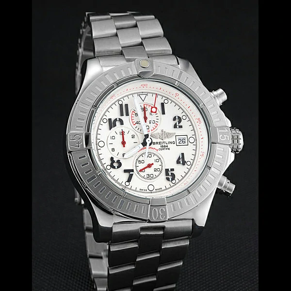 Breitling Avenger new57464