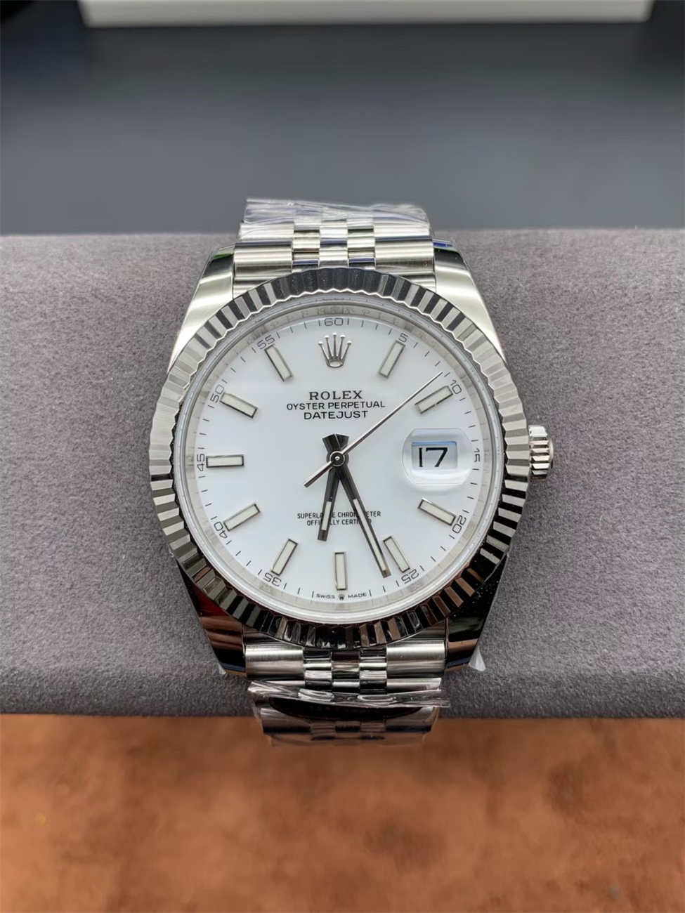 Rolex Datejust 41 White Dial – Jubilee Replica Watch