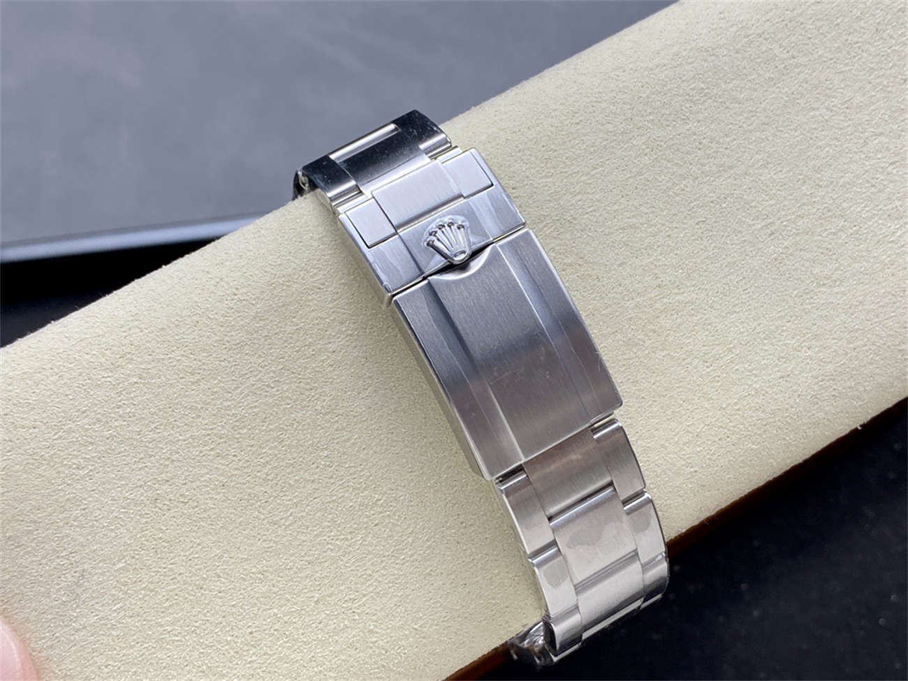 Rolex Explorer 2 16570 Homage – 40mm Stainless Steel GMT Replica Watch