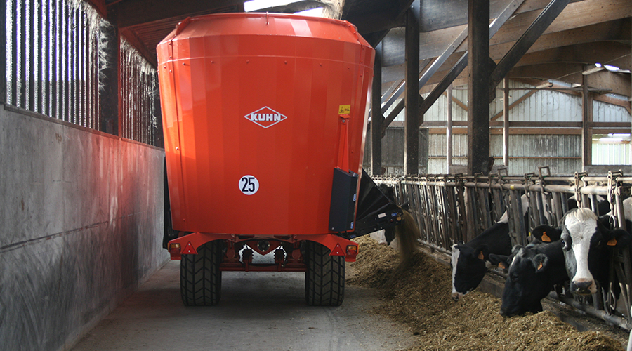 7 критеріїв на які потрібно звертати увагу при виборі кормозмішувача