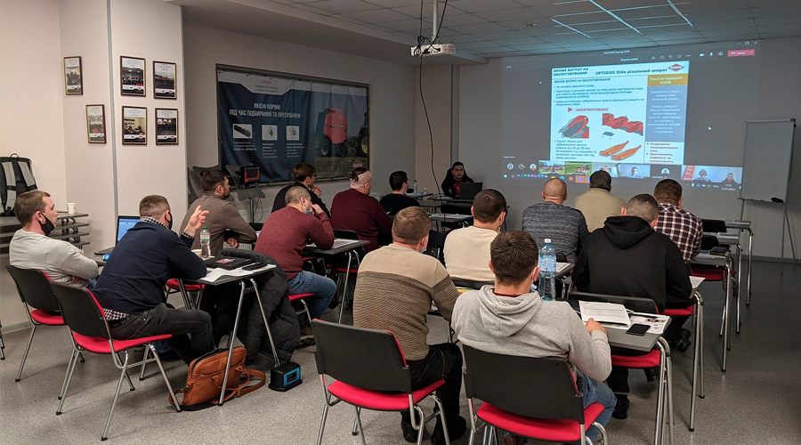 Міжсезоння чудова пора для навчання! Тренінг з техніки KUHN.