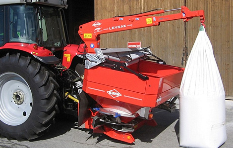 Навантажувач великих мішків добрив